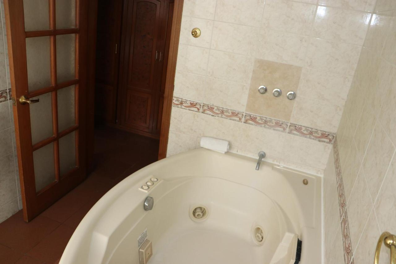 Hermosa Vista - A 10 Min Del Centro Historico X 6 Personas Appartement Quito Buitenkant foto